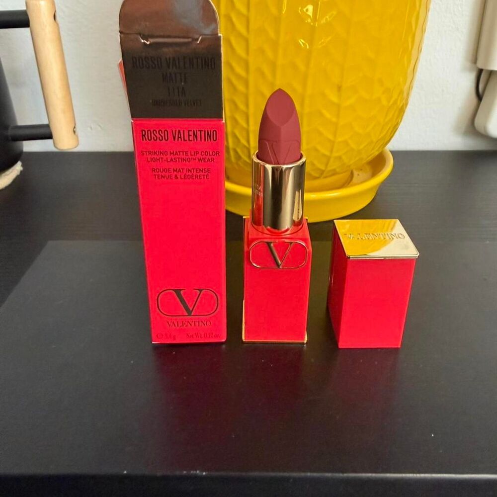 Valentino matte lipstick full size 111A undressed velvet NIB